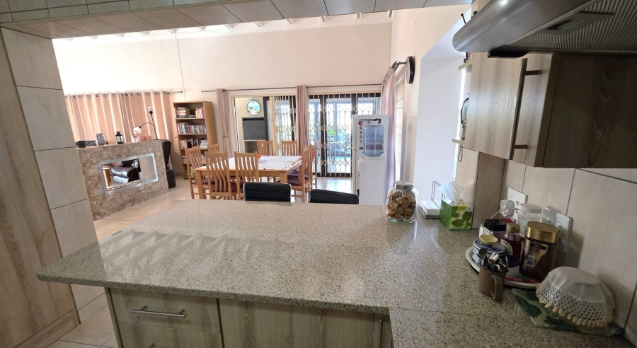 4 Bedroom Property for Sale in Leloko North West